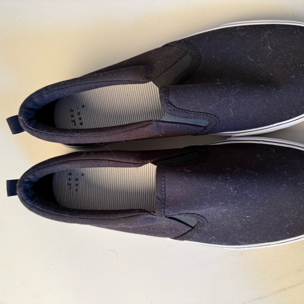 Women’s Black Slip-On Shoes